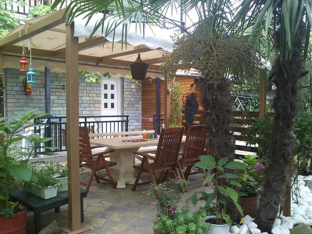 פראליה פנטליימונוס Helena Apartments מראה חיצוני תמונה