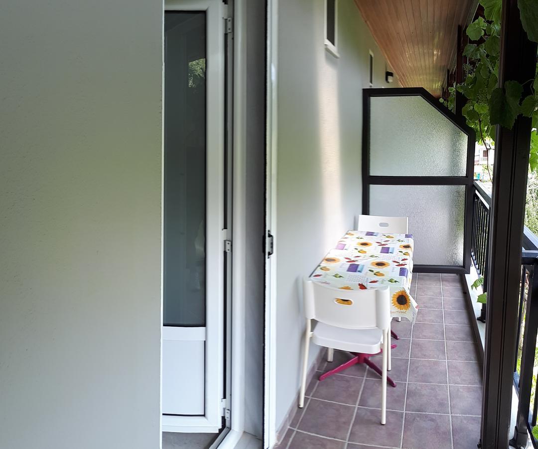 פראליה פנטליימונוס Helena Apartments מראה חיצוני תמונה
