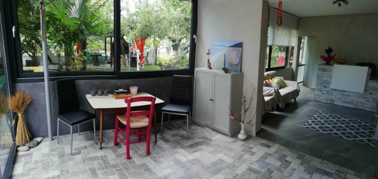 פראליה פנטליימונוס Helena Apartments מראה חיצוני תמונה
